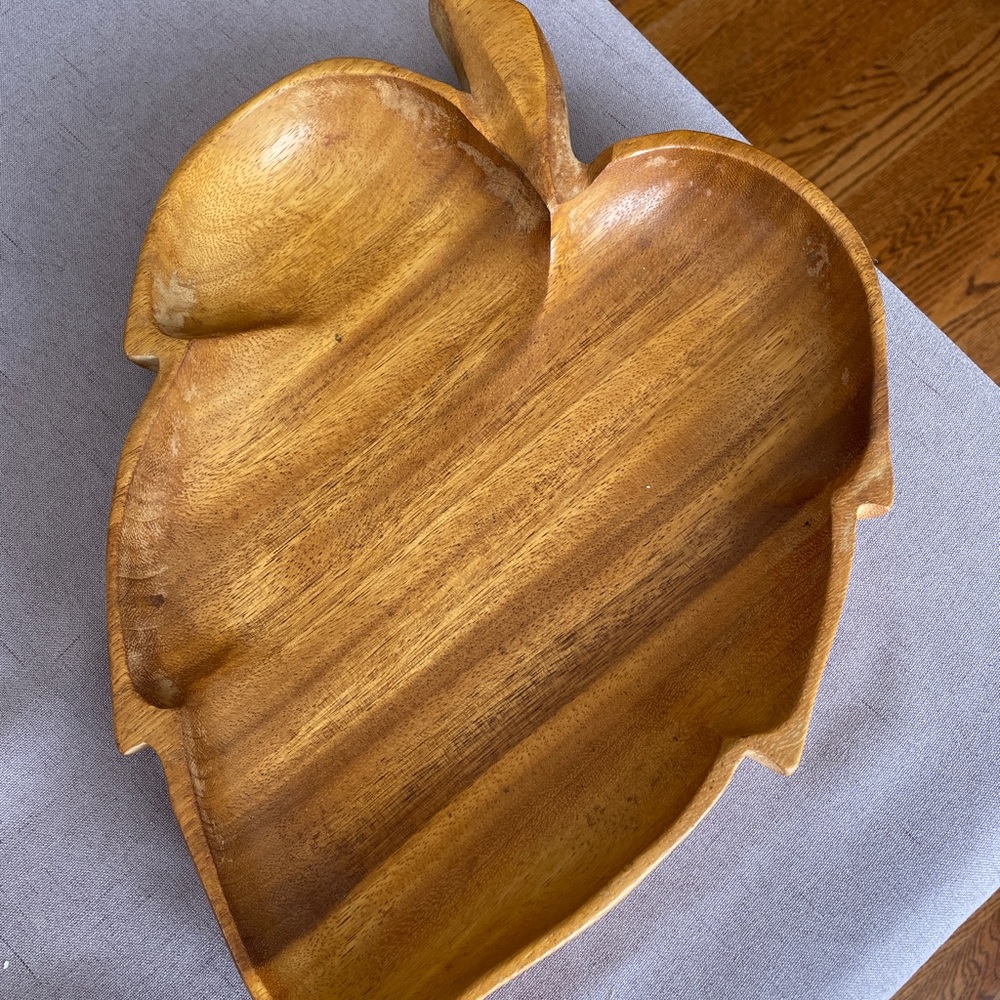 Vintage Monkey Pod Wood Carved Hawaiian Leaf Bowl.  15” long x 10.5” wide